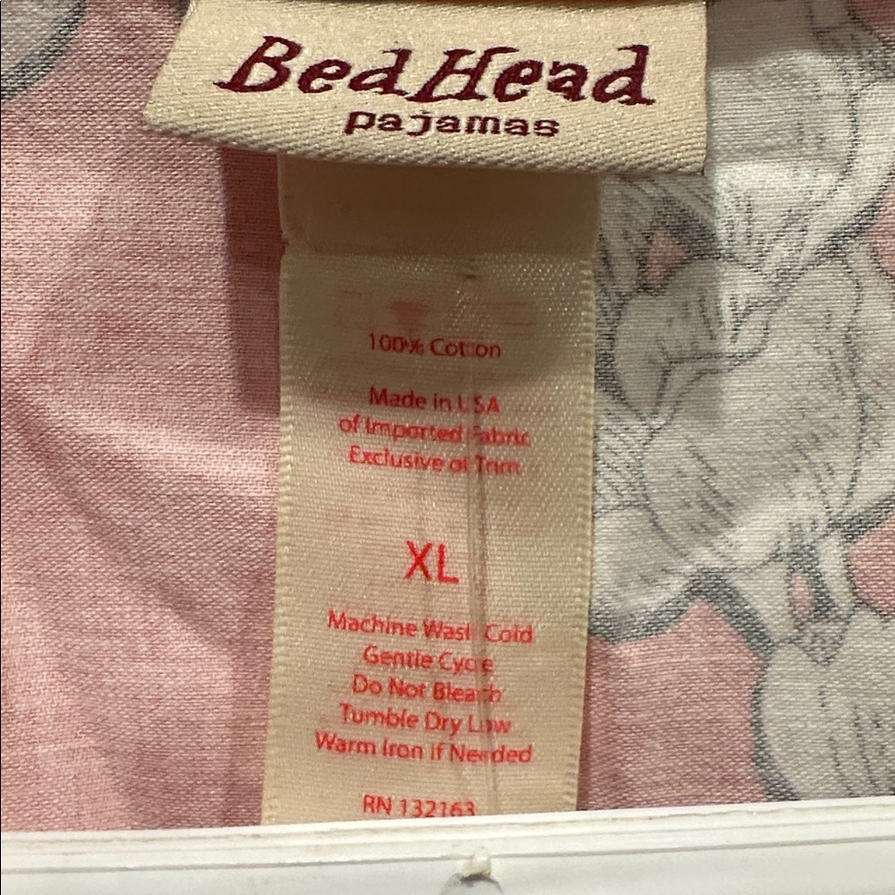 Bedhead floral pink white short short sleeve button up
pajama set XL NWT - Picture 2 of 8